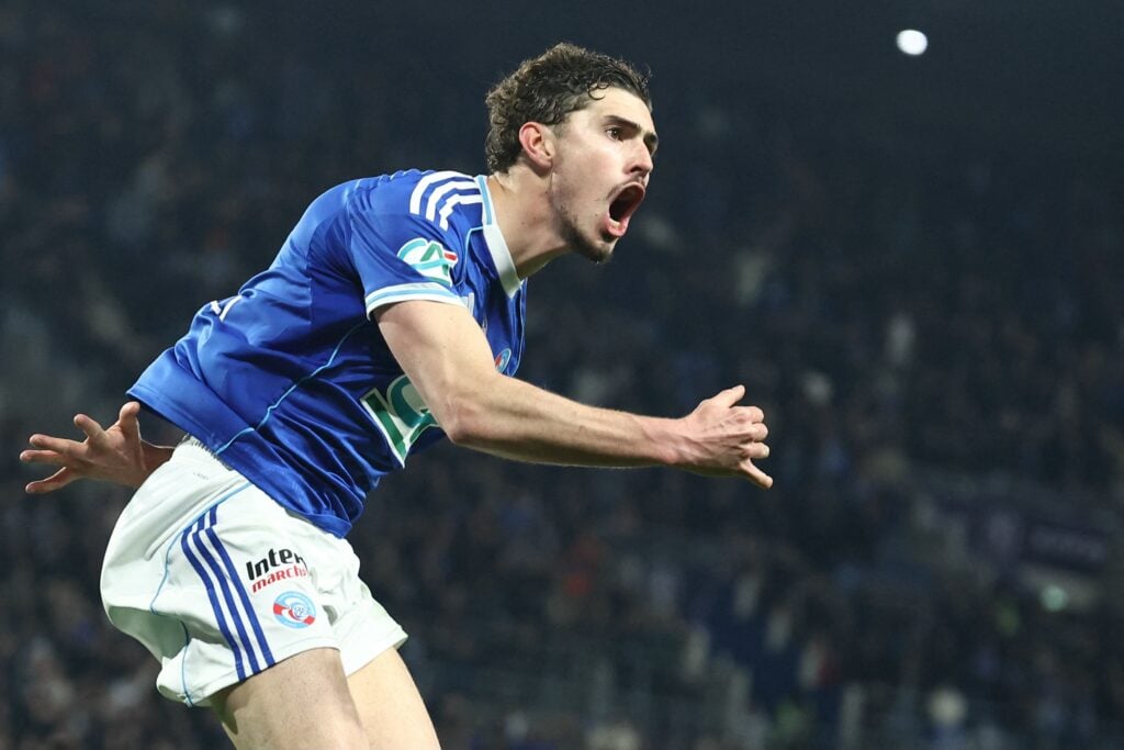 Striker ruptures his ACL to leave West Ham’s chances of summer transfer dead in the water Striker ruptures his ACL to leave West Ham’s chances of summer transfer dead in the water