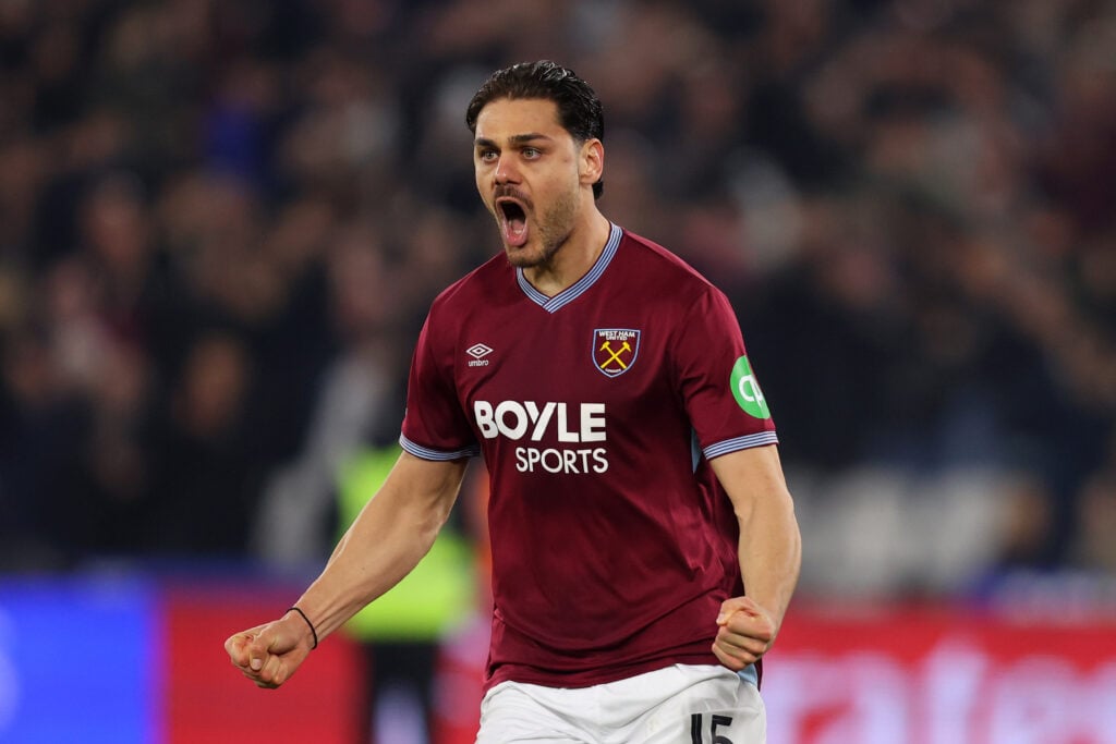 Dinos Mavropanos wins West Ham vote by a landslide as fans flock to praise ‘man mountain’ Dinos Mavropanos wins West Ham vote by a landslide as fans flock to praise ‘man mountain’