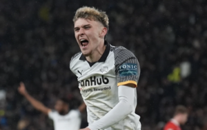West Ham pay the price for no Director of Football | Midfielder slips through their fingers